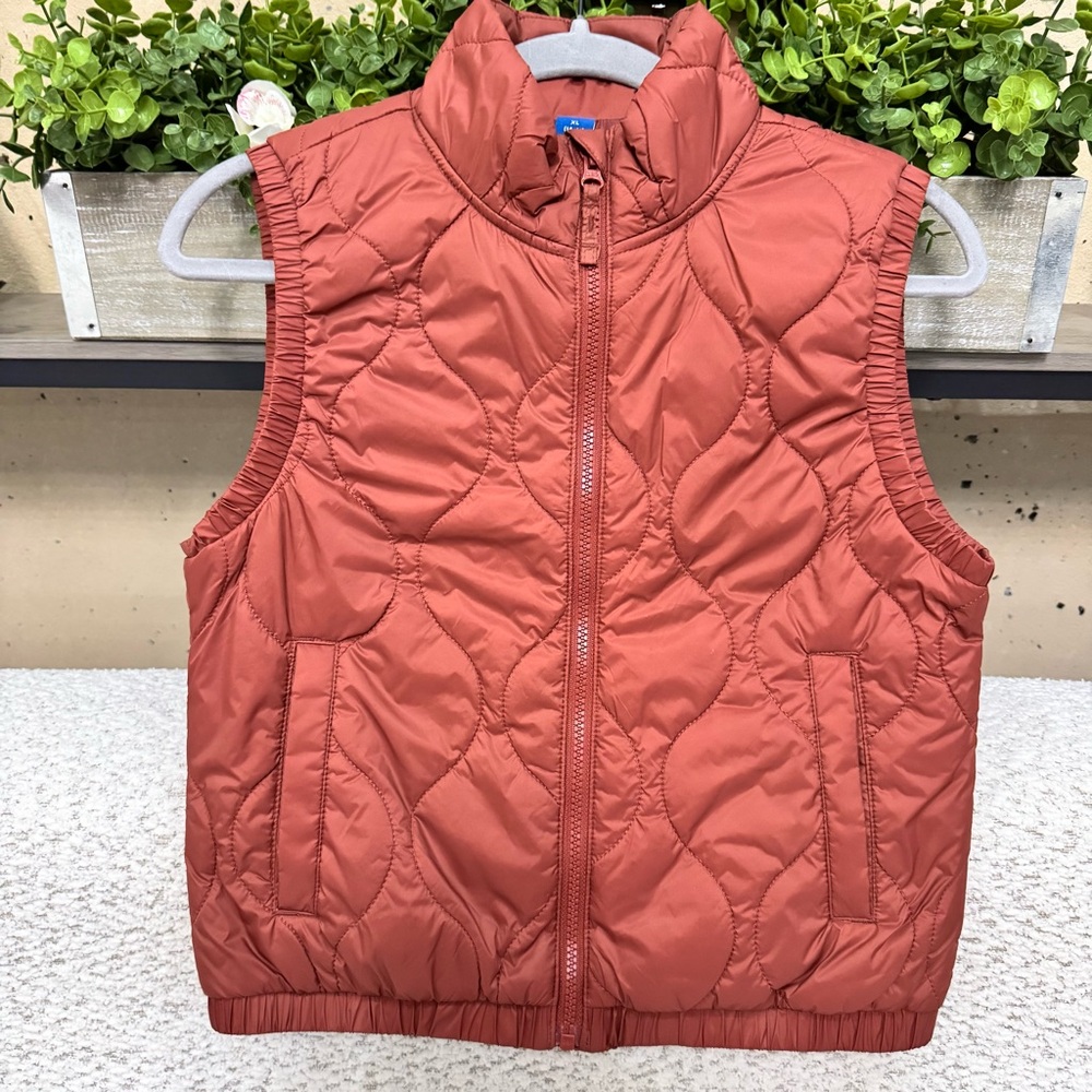 NWOT Cropped Quilted Vest